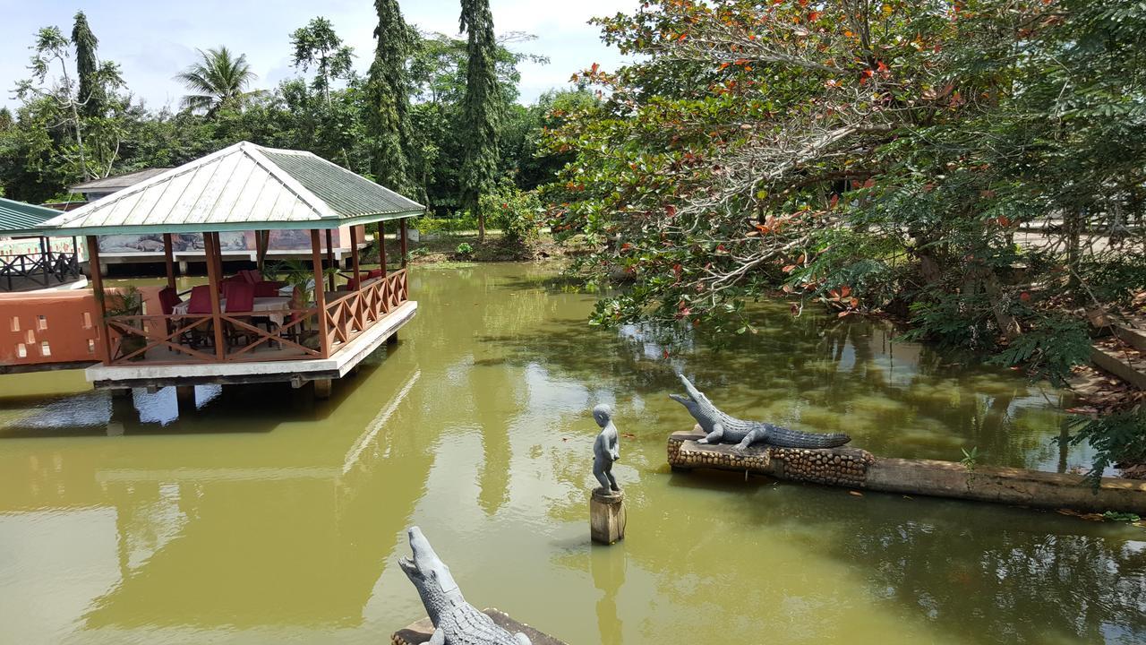 Hans Cottage Botel Cape Coast Exterior photo